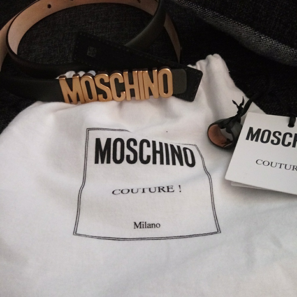 Moschino belt